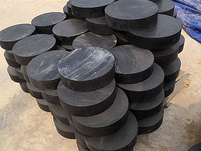开远市板式橡胶支座由若干层橡胶片与薄钢板经加压硫化